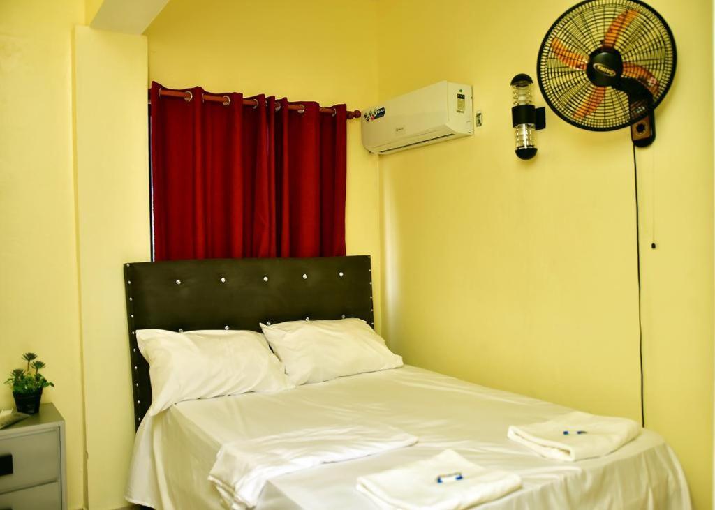 Hotel Freedom Нагуа Екстер'єр фото